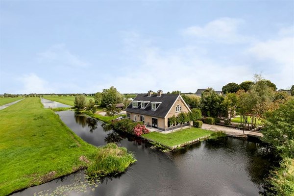 Totale renovatie met nieuwe indeling Woonboerderij Bergambacht